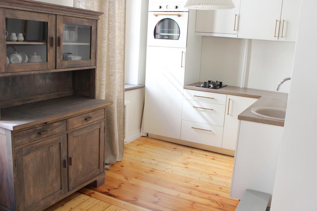 2 Room Apartment In Embasy Area Рига Экстерьер фото