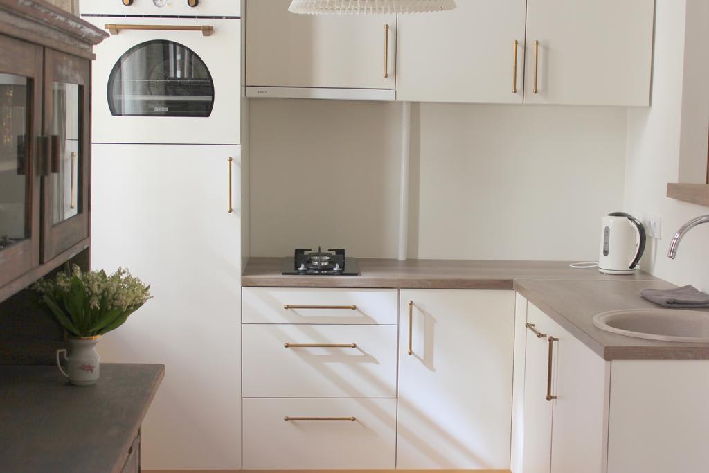 2 Room Apartment In Embasy Area Рига Экстерьер фото