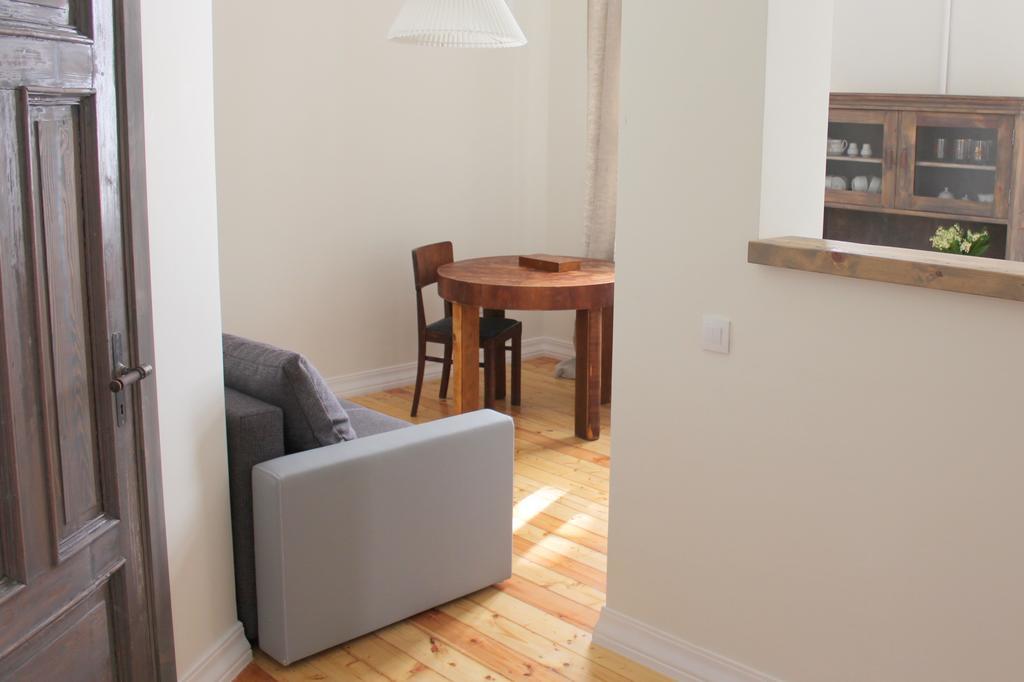2 Room Apartment In Embasy Area Рига Экстерьер фото