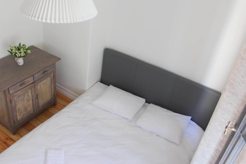 2 Room Apartment In Embasy Area Рига Экстерьер фото